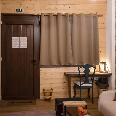 Vakantiehuis Wooden Oasis In Center Volos